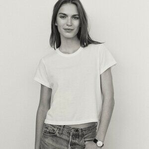 Buck Mason Pima Boxy Crew / White